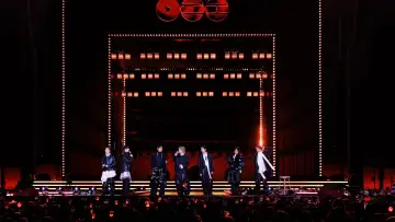 Backdrop to the movie "BTS THE COMEBACK LIVE | ARIRANG" #761334